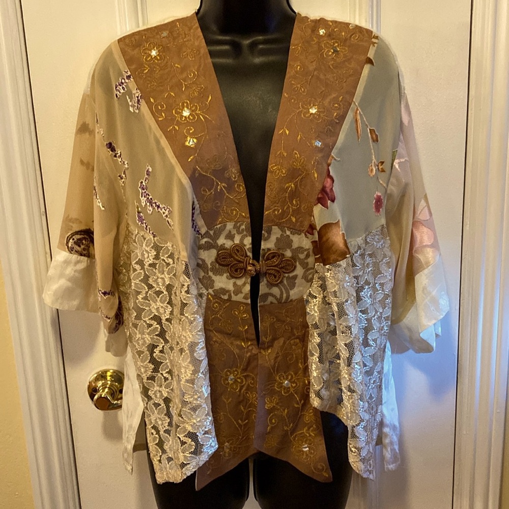 Champagne Collection by All That Glitters Kimono